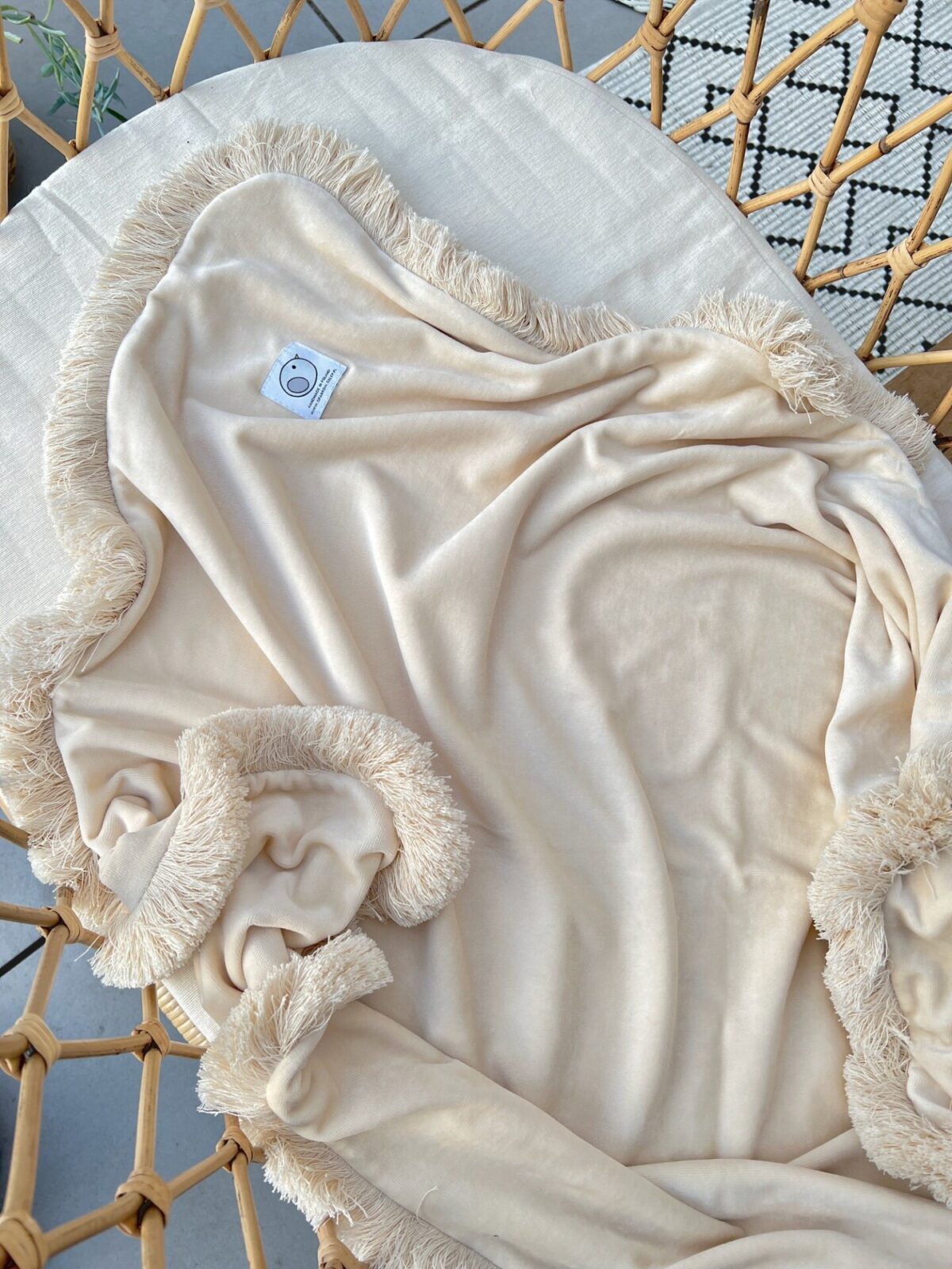 Hochwertiges Boho Decken aus Massivholz