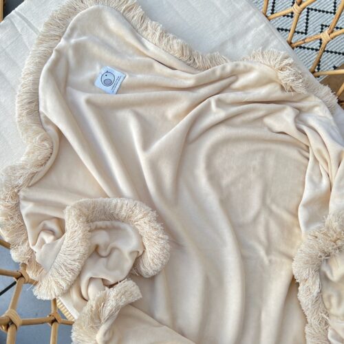 Hochwertiges Boho Decken aus Massivholz